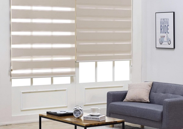 Rèm cầu vồng được cấu tạo 2 lớp vải đan xen