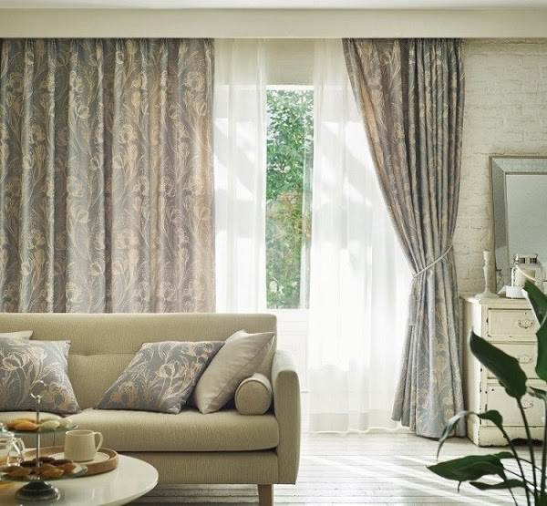 Rèm vải chất lượng cao cấp với chất liệu lụa phù hợp cho phòng khách