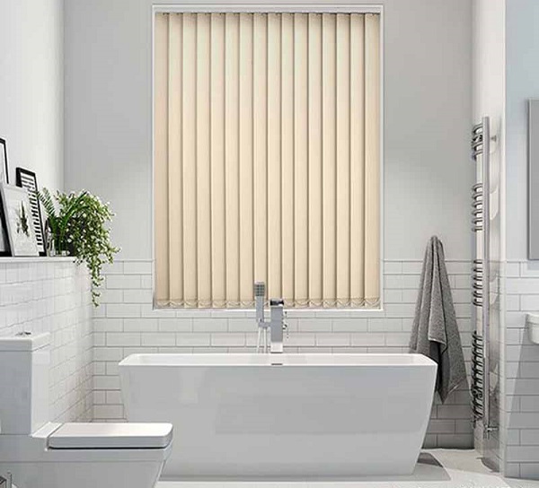 Rèm cửa màu kem phù hợp với người mệnh Kim