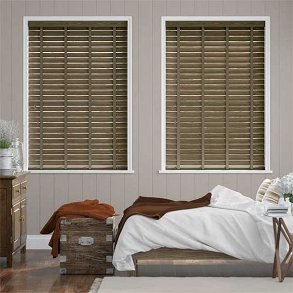 Rèm sáo gỗ phòng ngủ sang trọng cho căn hộ chung cư