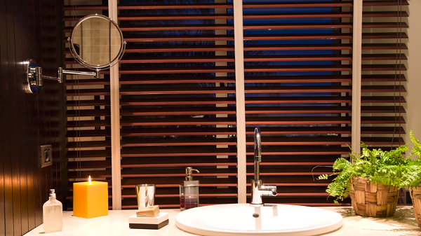 Rèm sáo gỗ giúp chống thấm nước khá tốt