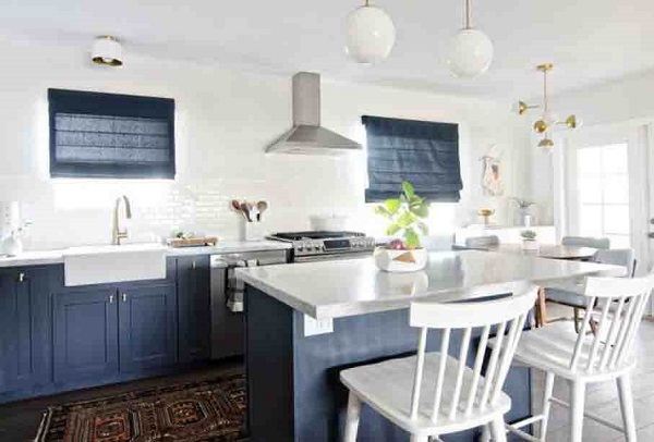 Rèm có thiết kế gọn nhẹ phù hợp với không gian nhà bếp