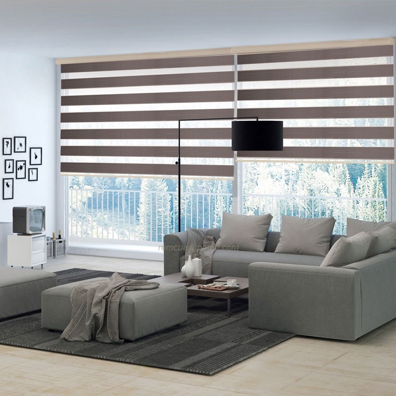 Rèm cầu vồng sang trọng cho phòng khách ở Hóc Môn